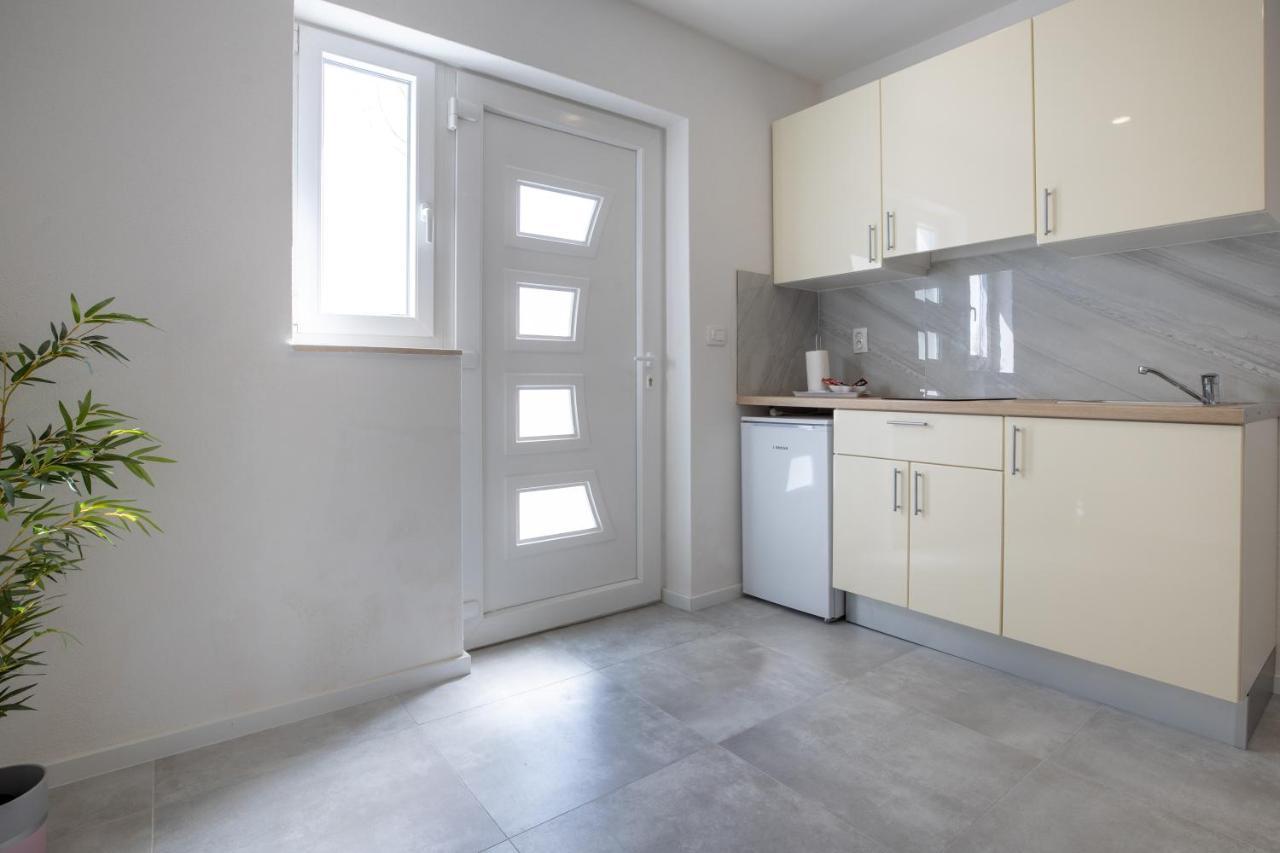 Apartmani Tomas Tučepi Kültér fotó