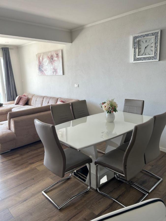 Apartmani Tomas Tučepi Kültér fotó