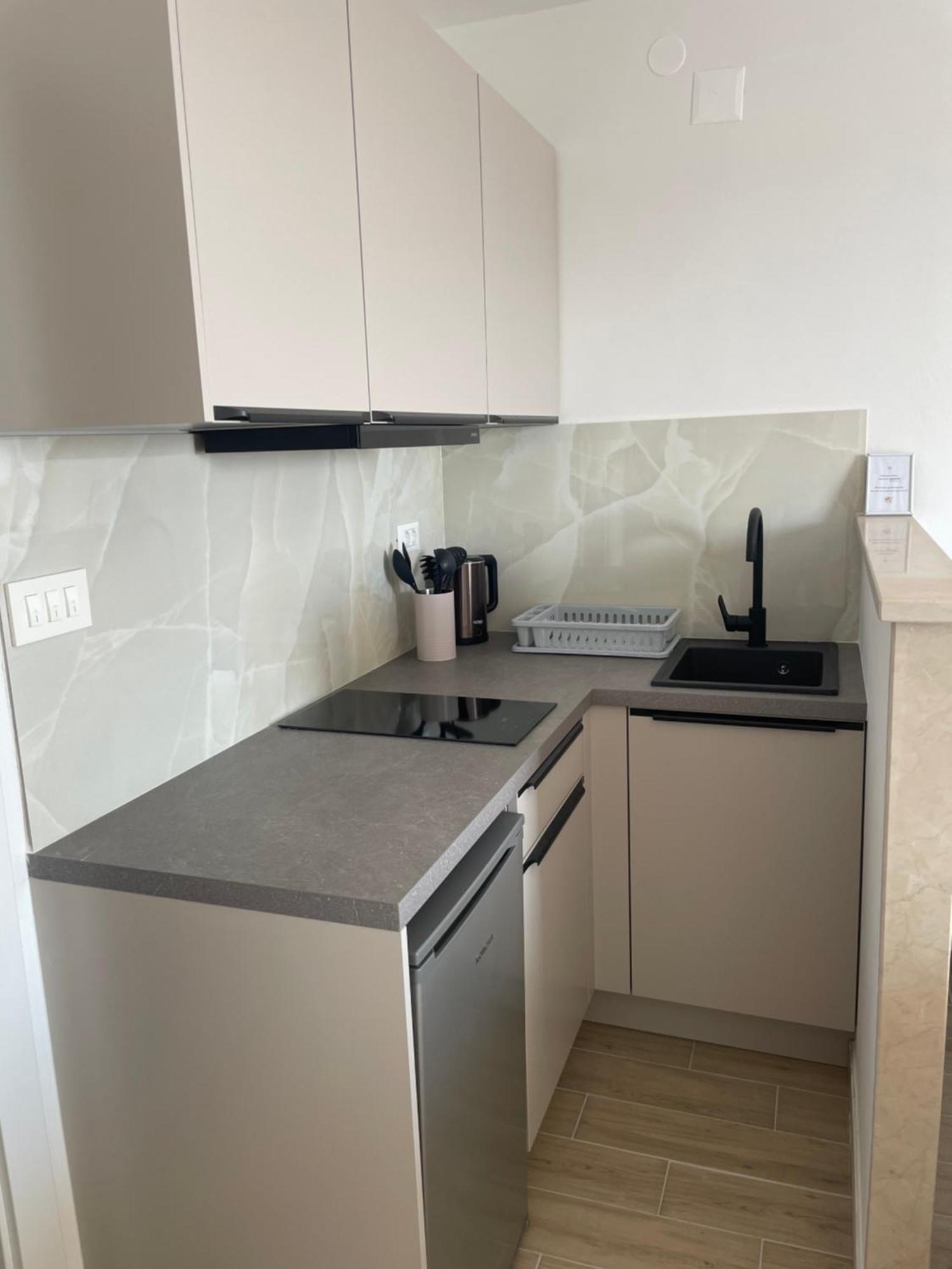 Apartmani Tomas Tučepi Kültér fotó