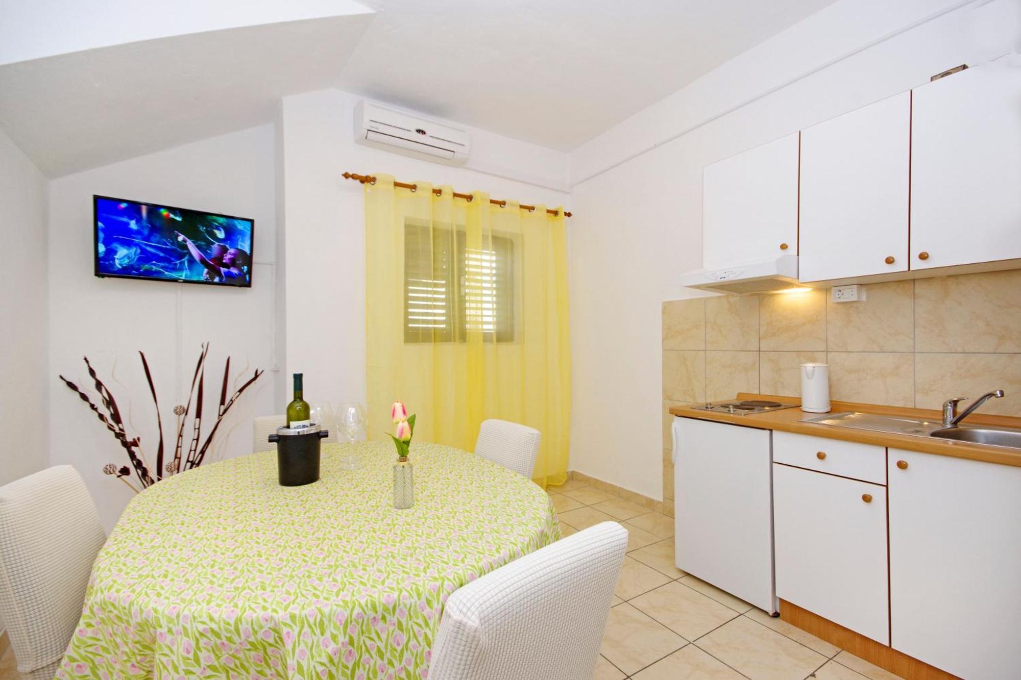 Apartmani Tomas Tučepi Kültér fotó