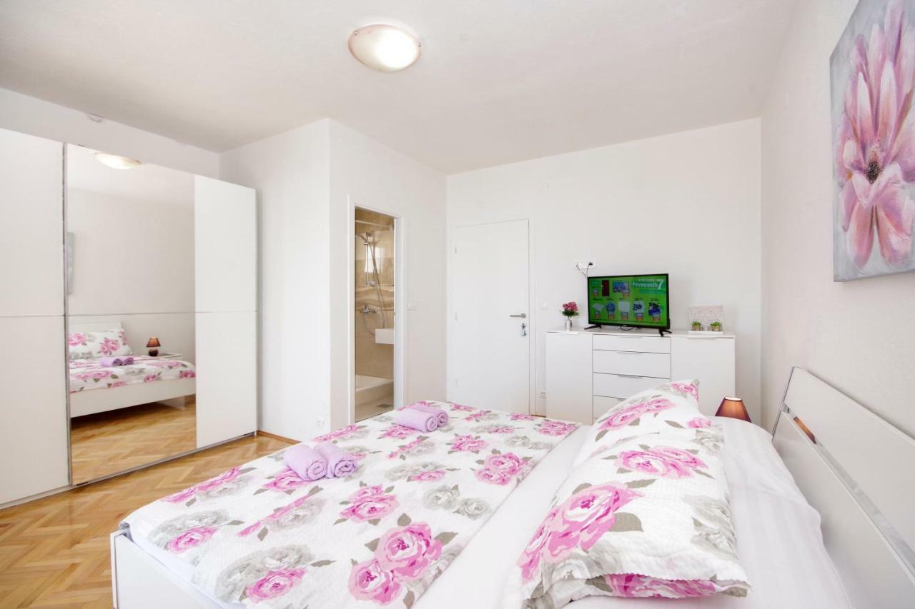 Apartmani Tomas Tučepi Kültér fotó