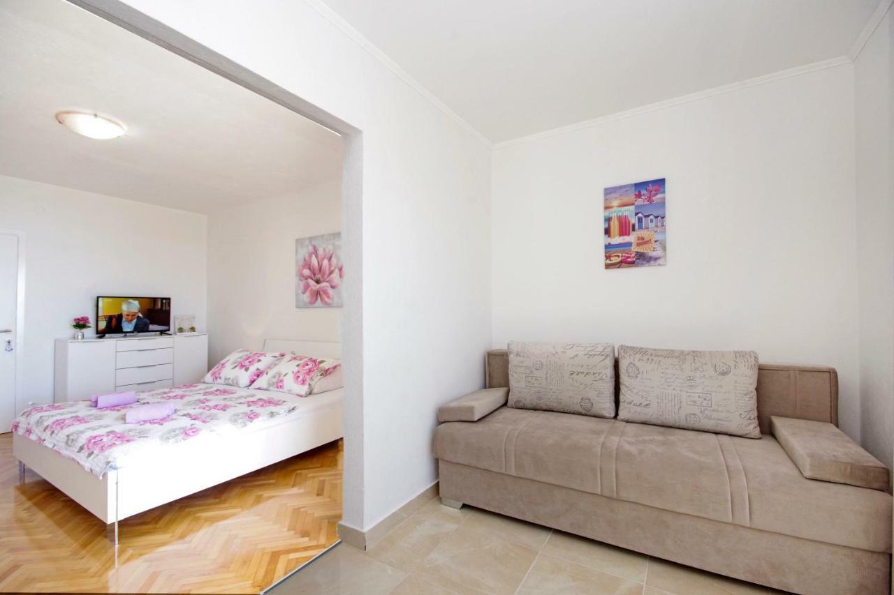 Apartmani Tomas Tučepi Kültér fotó