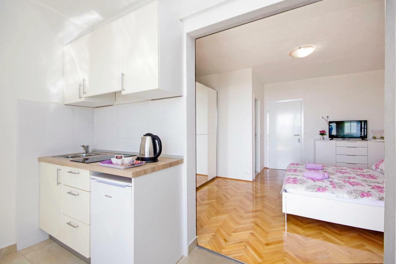 Apartmani Tomas Tučepi Kültér fotó