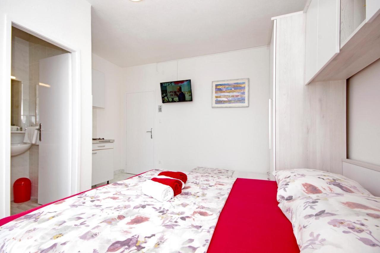 Apartmani Tomas Tučepi Kültér fotó